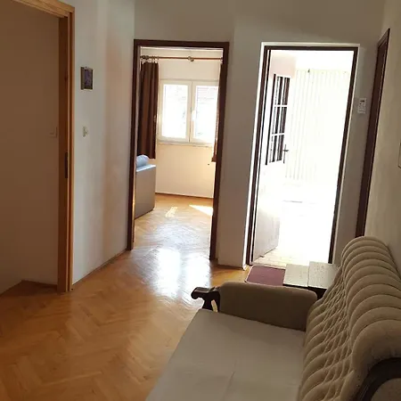 Apartment Veli Brig Pag Town